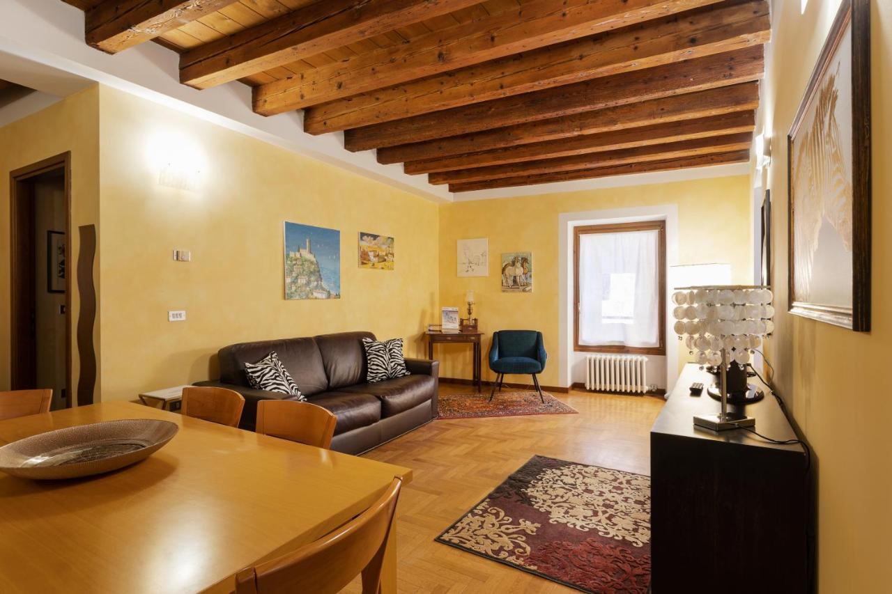 Citta Antica Charming Flat Apartment เวโรนา ภายนอก รูปภาพ